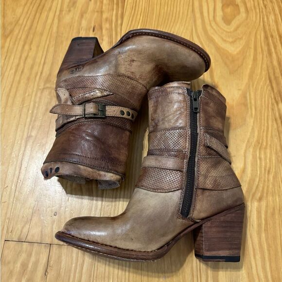 Bed Stu Rowdy Woman’s Teak Driftwood Boots MSRP: $189 - Size 6.5 U.S. - Picture 9 of 14